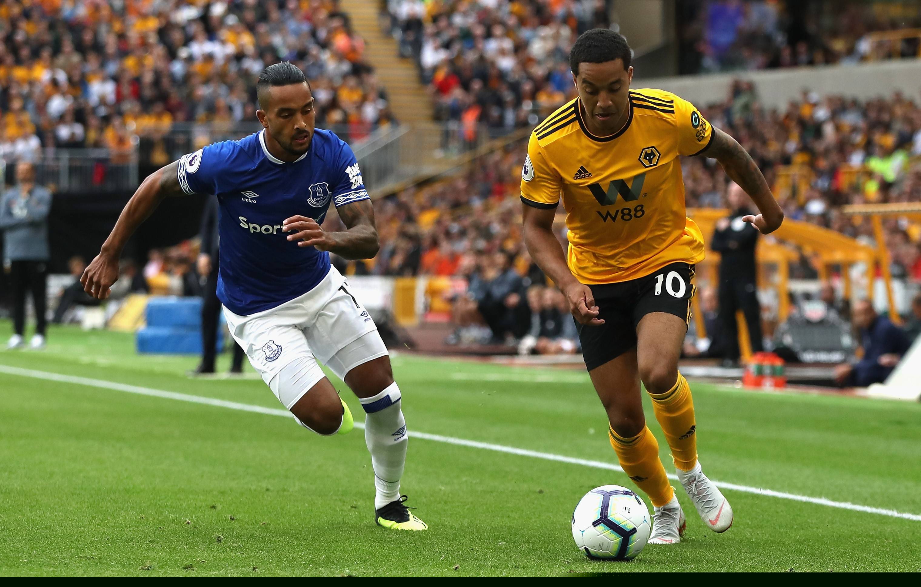 孙易磊日职一军先发对乐天挨轰 投2局失3分退场